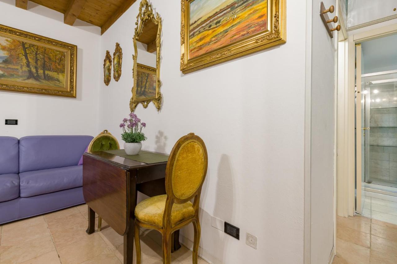 Fairy Studio In Verona